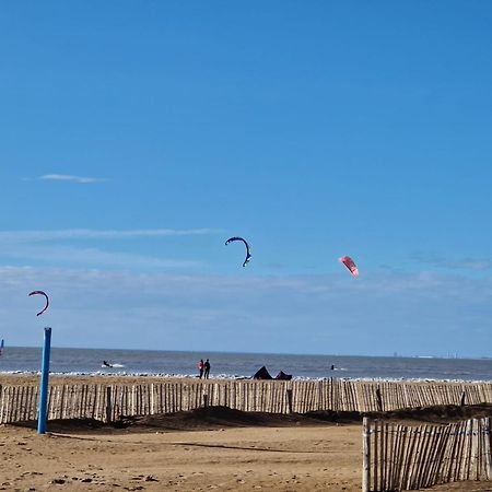 Confort 2 Pieces Pour 4 Pers, Chatelaillon-Plage, Parking - Fr-1-706-4 מראה חיצוני תמונה